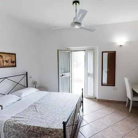 Agriturismo La Siesta Marsiliana