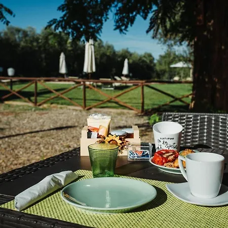 Agriturismo La Siesta Farm stay *